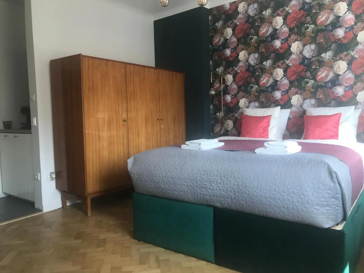 Apartament Mood Pl. Zbawiciela Warszawa